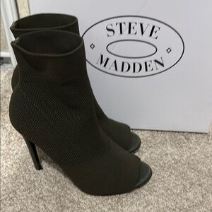 Steve Madden Olive Green Heeled Boots with Stiletto